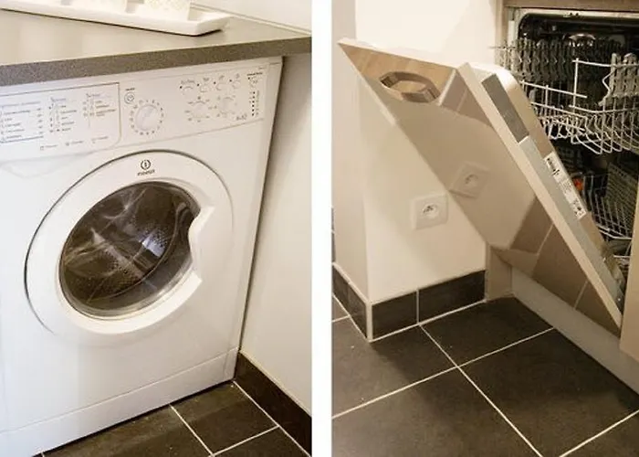 Montmartre Abbesses Sacre-coeur *